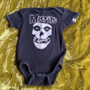 Sourpuss Misfits Fiend Skull Onesie 6-12 Month